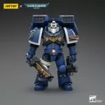 Warhammer Collectibles: 1/18 Scale Ultramarines Vanguard Veteran with Chainsword and Bolt Pistol